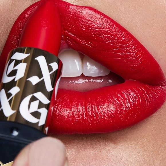 GXVE Beauty "Loara" lipstick - Picture 1 of 6